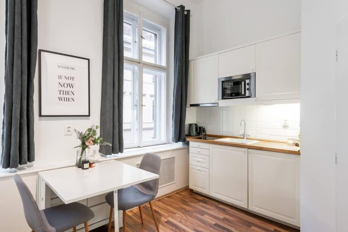 Appartamento Friendly For Two Old Town Praga